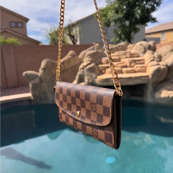 Authentic Louis Vuitton Portefeuille Emilie Damier Wallet Crossbody Bag - Picture 2 of 13